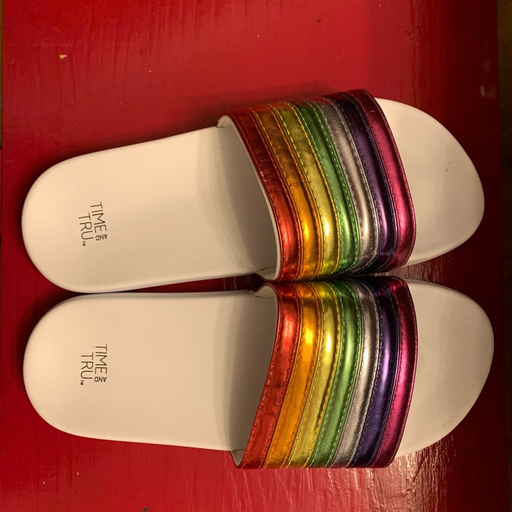 Rainbow Slides 🌈